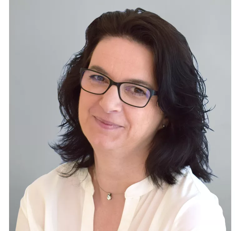 Porträt der Vertriebspartnerbetreuerin für Solar der Mönius Finanz-Marketing GmbH